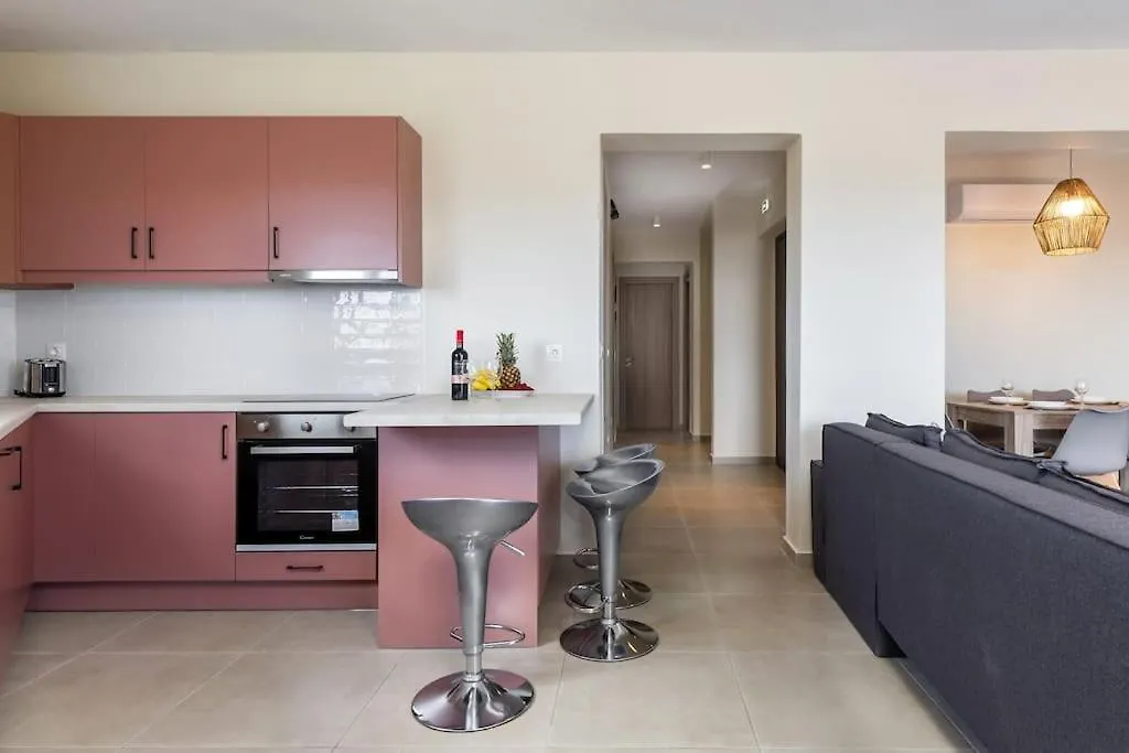 Ilios 3 Bedroom Apartment With Sea View In Town Skala